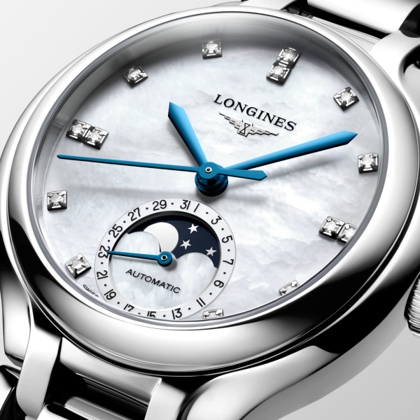 Montre Longines Longines primaluna moonphase 34 mm Automatique Cadran Nacre blanche Bracelet Acier