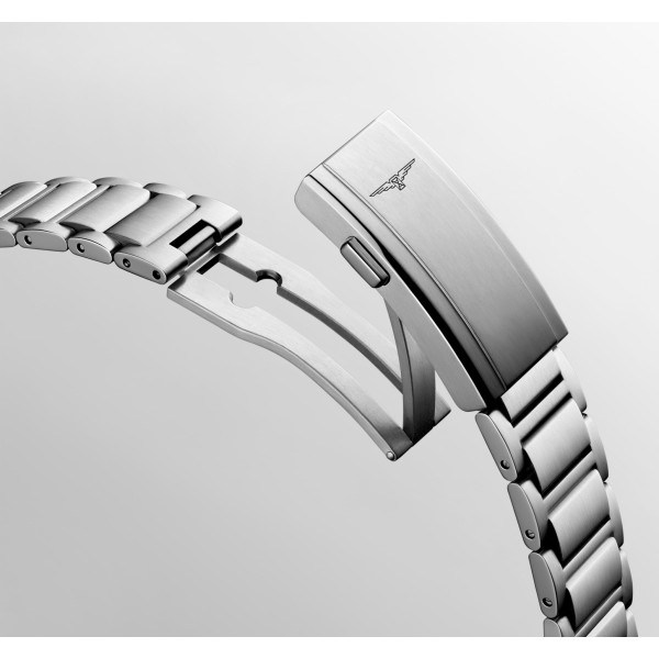 Montre Longines Hydroconquest 39 mm Automatique Cadran Bleu givré soleillé Bracelet Acier Maille Milanaise