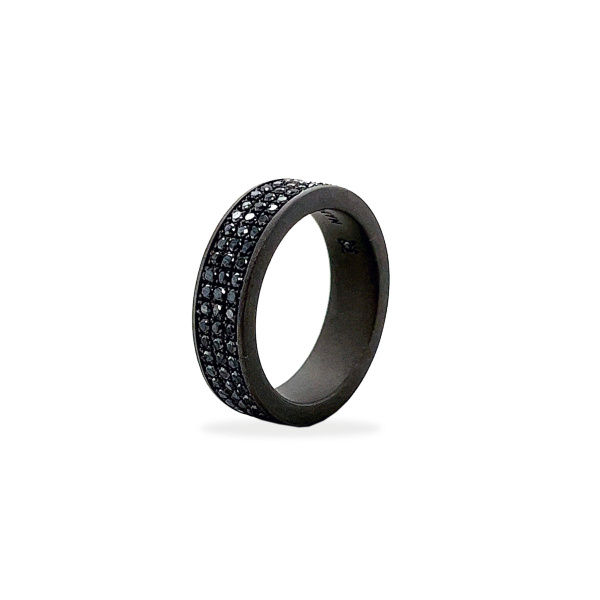 Bague pour homme Mano J en titane avec anneau plat et trois rangées de diamants noirs
