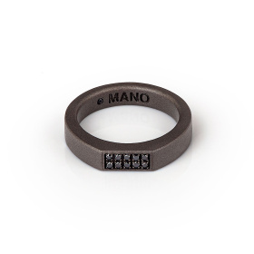 Bague pour homme Mano J en titane et 10 diamants noirs