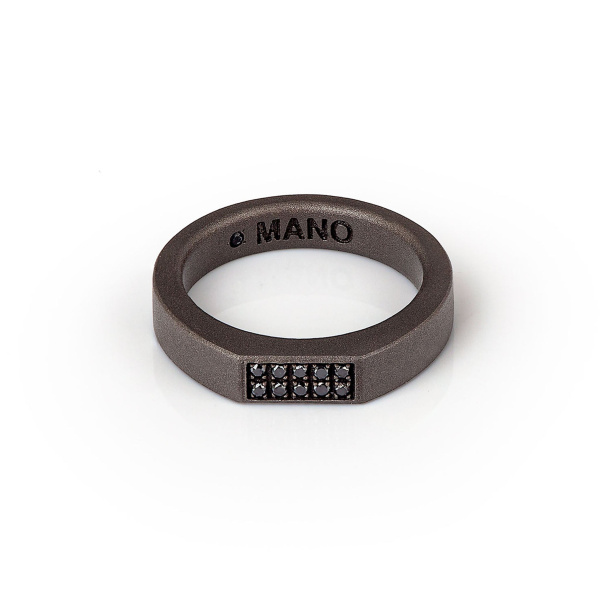 Bague pour homme Mano J en titane et 10 diamants noirs