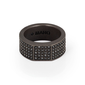Bague Mano J MAN en titane sertie de diamants noirs