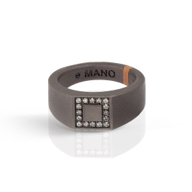 Bague pour homme Mano J en titane et or, ornée d'un contour de 16 diamants blancs