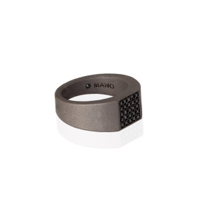 Bague pour homme Mano J en titane sablé serti de 25 diamants noirs