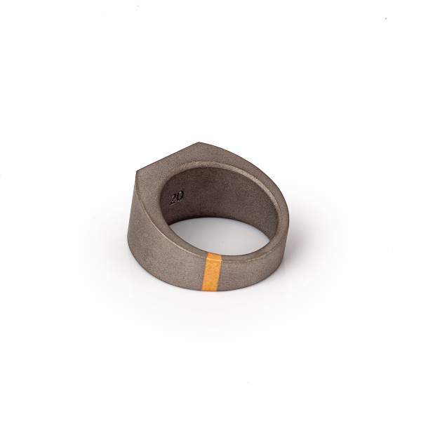 Bague pour homme Mano J en titane, or rouge et diamants noirs