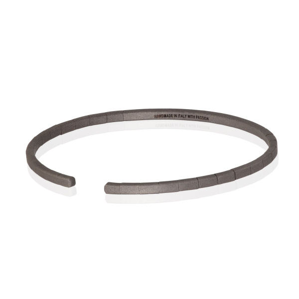 Bracelet à ressort en titane Mano J avec 27 diamants blancs de 1 point