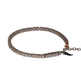 Bracelet Mano J avec pendentif « Papa » en titane, or rouge 9 carats et corne en émail noir