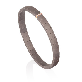 Bracelet Mano J en titane à double ressort avec module en or rouge 9 carats et diamants blancs