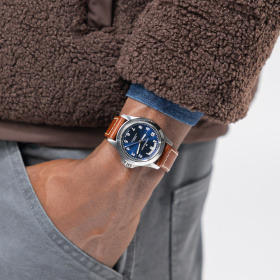 Montre Hamilton Khaki Field King Day-Date 40 mm Cadran Bleu Bracelet Cuir de vachette