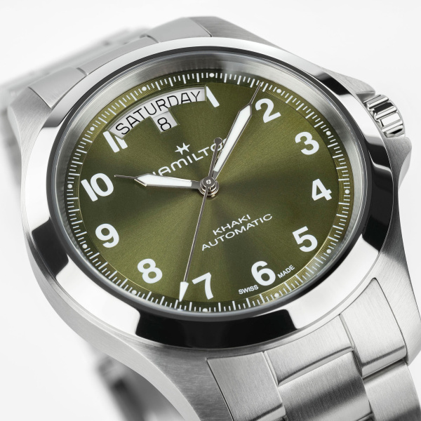 Montre Hamilton Khaki Field King Day-Date 40 mm Cadran Vert Bracelet Acier