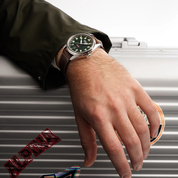 Montre Alpina Startimer Pilot Automatic 40mm Cadran Kaki Bracelet Cuir Brun