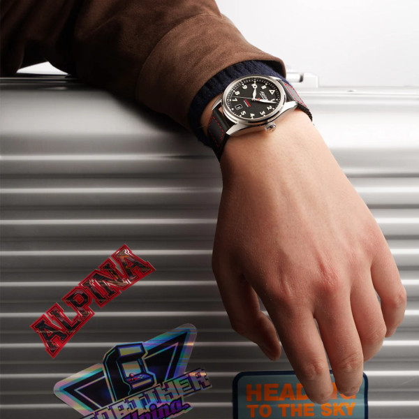 Montre Alpina Startimer Pilot Automatic 40mm Cadran Noir Bracelet Cuir Noir