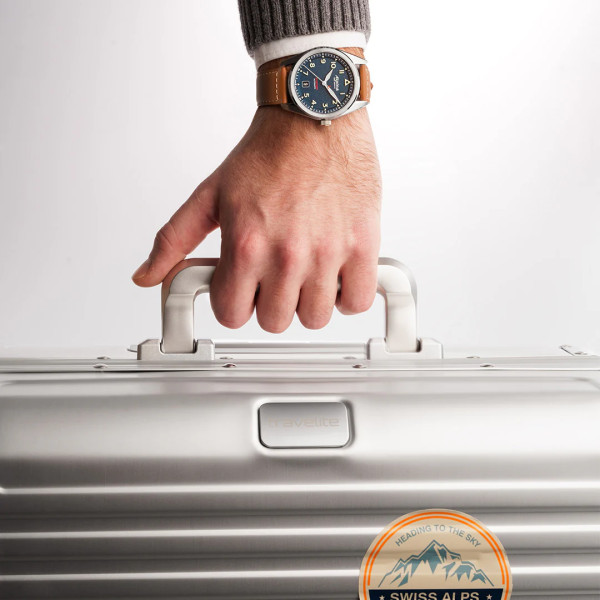 Montre Alpina Startimer Pilot Automatic 40mm Cadran Bleu Bracelet Cuir Brun