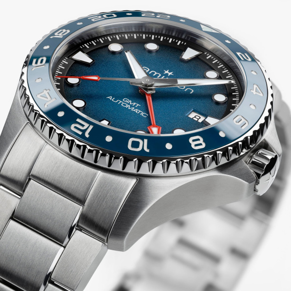 Montre Hamilton Khaki Navy Scuba H82535140 43mm Automatique GMT Cadran bleu