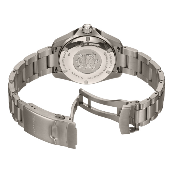 Montre Certina DS Action Diver C048.807.44.081.00 38mm Automatique Cadran gris Titane