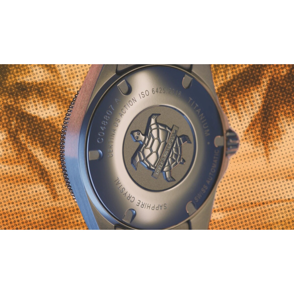 Montre Certina DS Action Diver C048.807.44.041.00 38mm Automatique Cadran bleu Titane