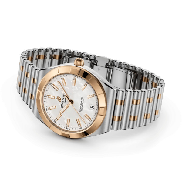 Montre Breitling Chronomat Automatic 36mm Cadran nacre acier inoxydable