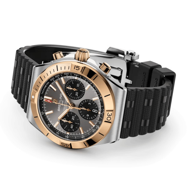 Montre Breitling Chronomat B01 Chronograph 42mm Automatique Cadran Anthracite