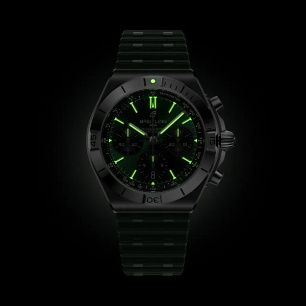 Montre Breitling Chronomat B01 42mm Automatique Cadran Vert Bracelet Caoutchouc