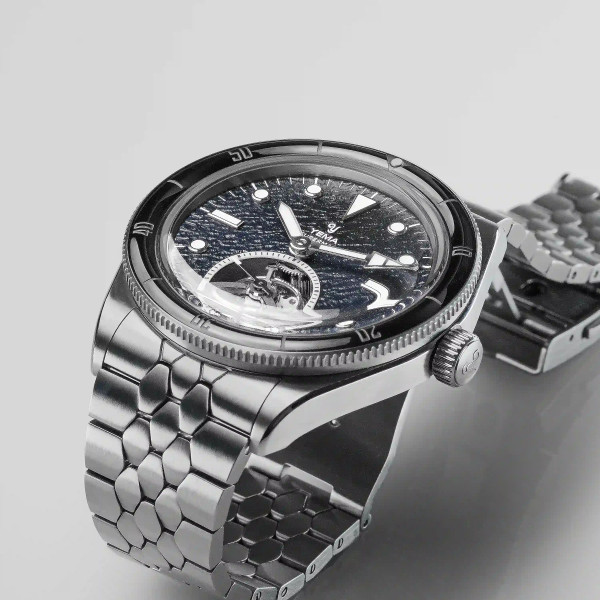 Montre Yema Superman Tourbillon CMM.31 Titane 43 mm Édition Limitée