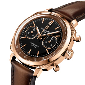 Montre Breitling Top Time B01 Chronograph 41 Tribute to Aston Martin DB5 Or Rouge 18 ct Cadran Onyx 41 mm Édition Limitée