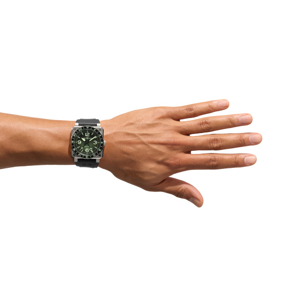 Montre Bell & Ross BR-03 GMT Green Lum 42 mm Édition Limitée