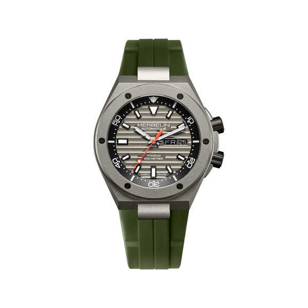 Montre Herbelin Cap Camarat Diver 1745TITICK 42 mm Automatique Titane Kaki