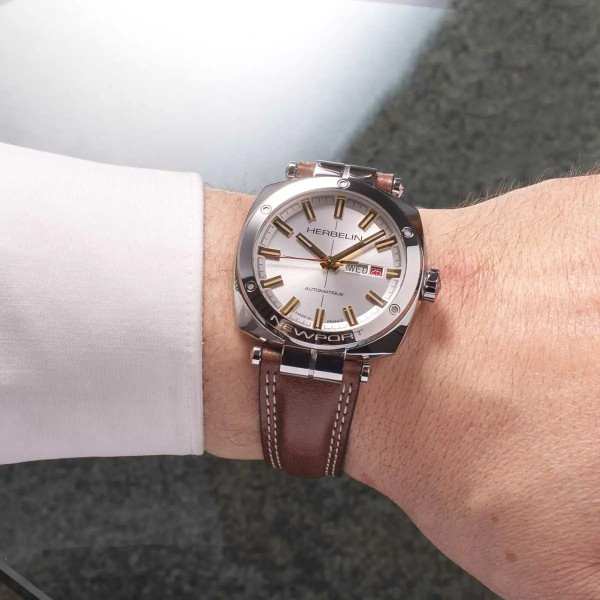 Montre Herbelin Newport Héritage 1764T11BR 42 mm Automatique Cadran Argent