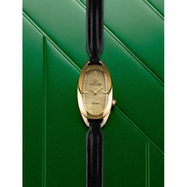 Montre March LA.B Oblongue Drapée Gold 20 mm Bracelet Chevreau Noir