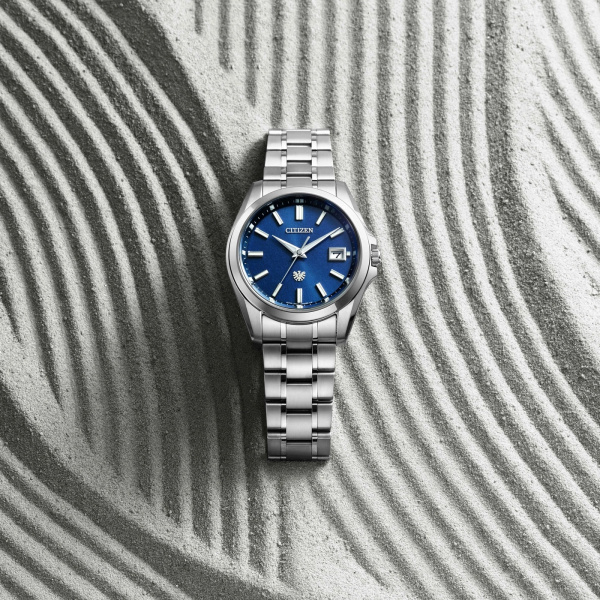 Montre Citizen Eco-Drive Super Titanium 40 mm Cadran Bleu Papier Washi
