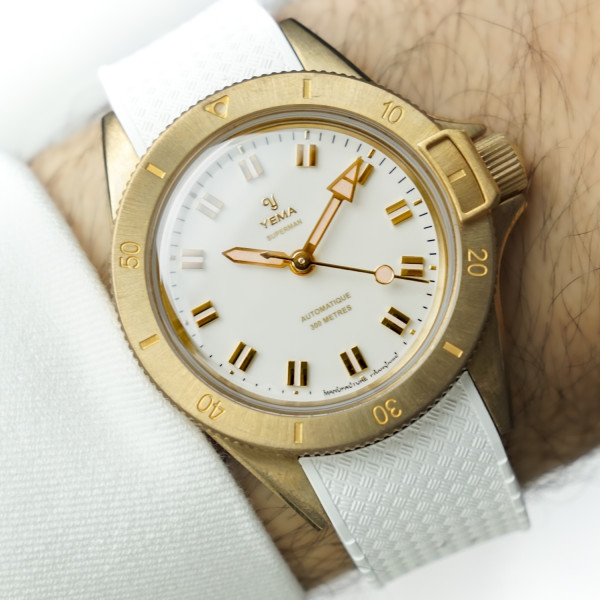 Montre Yema Superman Bronze CMM.10 39 mm Automatique Cadran Blanc