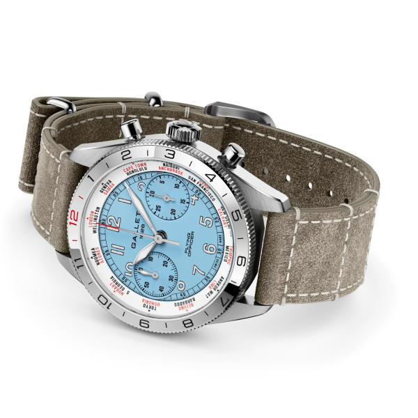 Montre Gallet Flying Officer Chronograph 40 mm Cadran Bleu Ciel Bracelet Cuir Vert