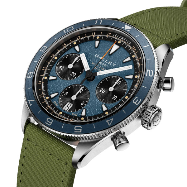 Montre Gallet Multichron Pilot 42 mm Cadran Bleu Bracelet Tissu Vert