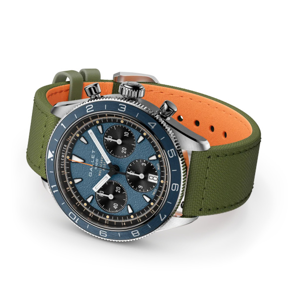 Montre Gallet Multichron Pilot 42 mm Cadran Bleu Bracelet Tissu Vert