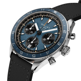 Montre Gallet Multichron Pilot 42 mm Cadran Bleu Bracelet Tissu Noir