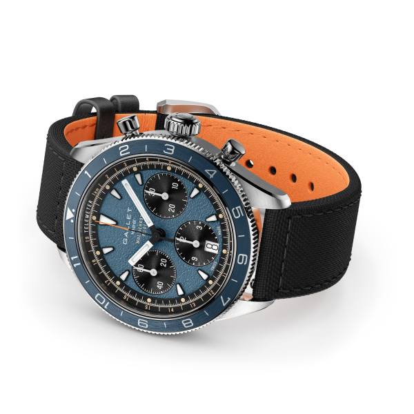 Montre Gallet Multichron Pilot 42 mm Cadran Bleu Bracelet Tissu Noir