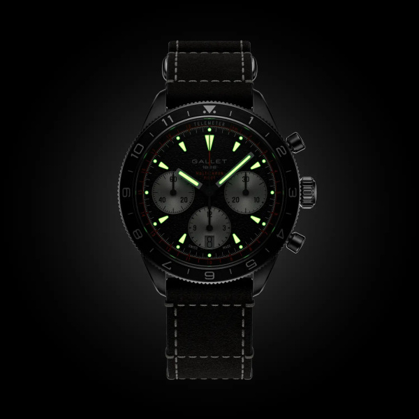 Montre Gallet Multichron Pilot 42 mm Cadran Noir Bracelet Cuir Gris