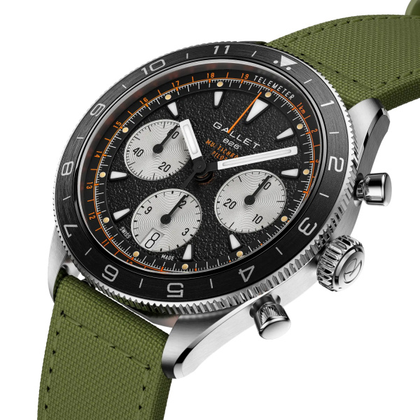 Montre Gallet Multichron Pilot 42 mm Cadran Noir Bracelet Tissu Vert