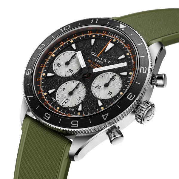 Montre Gallet Multichron Pilot 42 mm Cadran Noir Bracelet Caoutchouc Vert