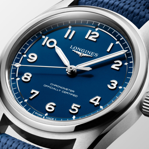 Montre Longines Spirit Pilot Automatique 39 mm Cadran Bleu Mat Bracelet Caoutchouc