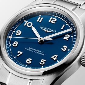 Montre Longines Spirit Pilot Automatique 39 mm Cadran Bleu Mat Bracelet Acier
