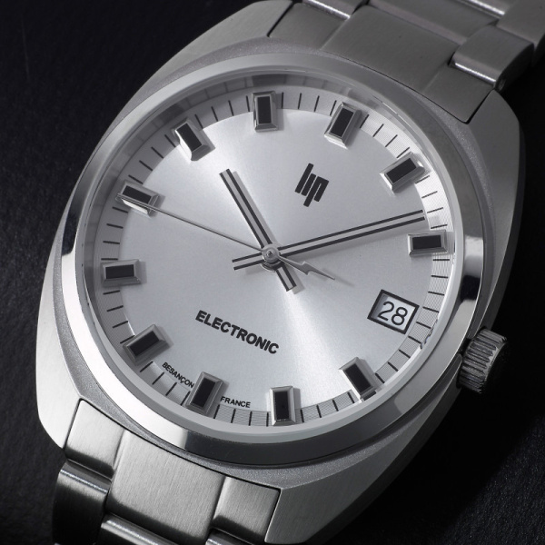 Montre Lip Général de Gaulle 35 mm Quartz Cadran Argenté Acier