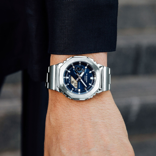 Montre Casio G-Shock GM-2110D 44,4 mm Quartz Analogique-Numérique Cadran Bleu Marine Bracelet Acier