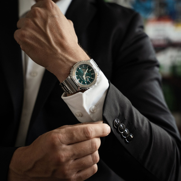 Montre Casio G-Shock GM-2110D 44,4 mm Quartz Analogique-Numérique Cadran Bleu-Vert Bracelet Acier