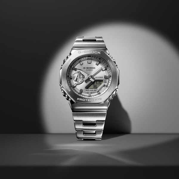 Montre Casio G-Shock GM-2110D 44,4 mm Quartz Analogique-Numérique Cadran Argent Bracelet Acier