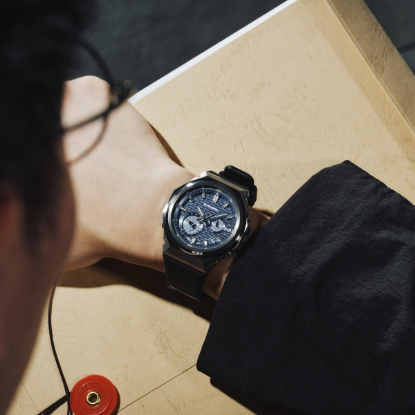 Montre Casio G-Shock G-Steel GST-B1000 44,2 mm Tough Solar Bluetooth Cadran Bleu Bracelet Résine