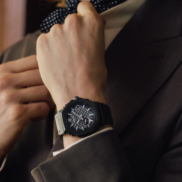 Montre Casio G-Shock MR-G MRG-B2100 44,4 mm Tough Solar Radio-pilotée Titane Cobarion DLC Noir