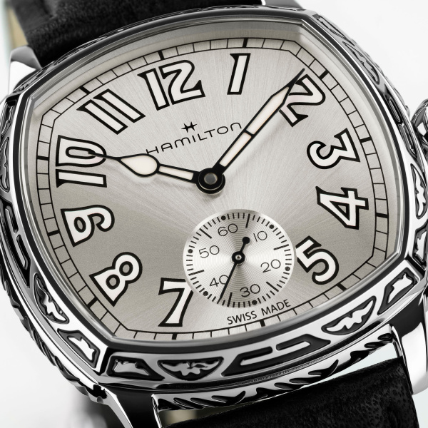 Montre Hamilton American Classic Cushion Mechanical 34 mm Boîtier Gravé Cadran Blanc Bracelet Cuir Noir
