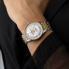 Montre Breitling Navitimer Automatic 36 Acier et Or Jaune Cadran Nacre Bracelet Bicolore