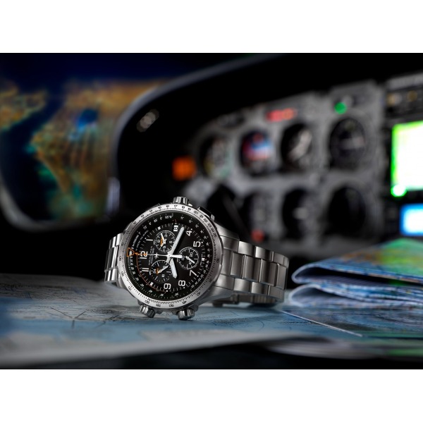 Montre Hamilton Khaki Aviation X-WIND GMT 46 mm Chronoraphe Quartz bracelet acier
